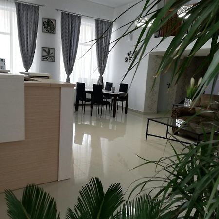 Hotel Holiday Victoria Victoria (Brasov) Exterior foto