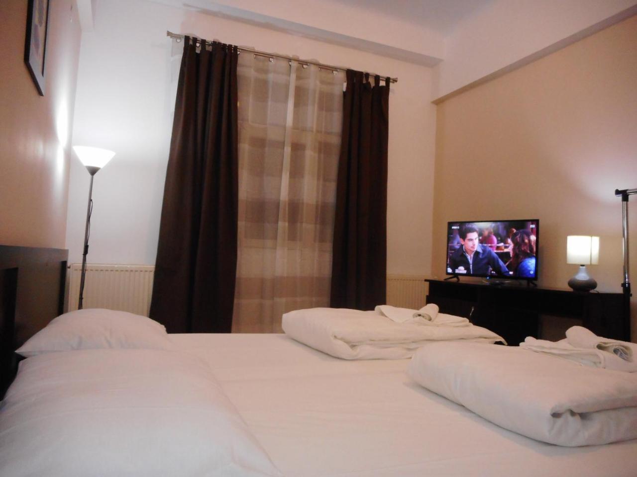 Hotel Holiday Victoria Victoria (Brasov) Exterior foto
