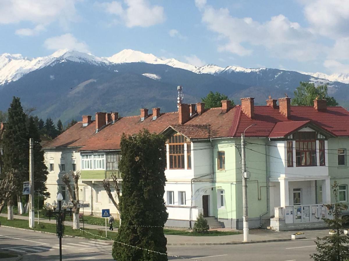 Hotel Holiday Victoria Victoria (Brasov) Exterior foto